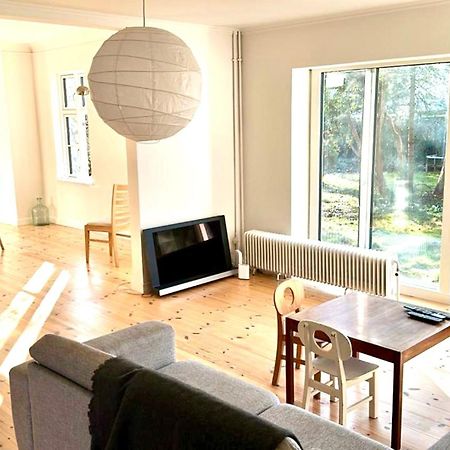 Villa Apartment Near Lousiana Гумлібік Екстер'єр фото